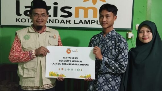 Lazismu Kota Bandarlampung Salurkan Beasiswa Mentari kepada Siswa SMK dan MA Muhammadiyah